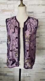 Gilet en dentelle brodée et perlée